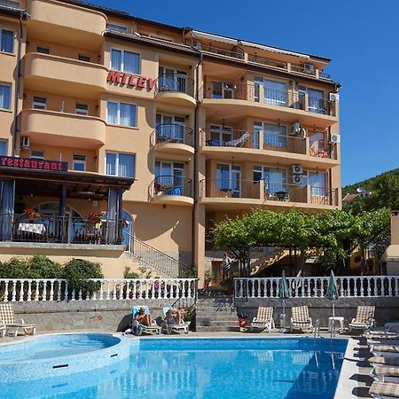 Family Hotel Milev Sweti Wlas Exterior foto