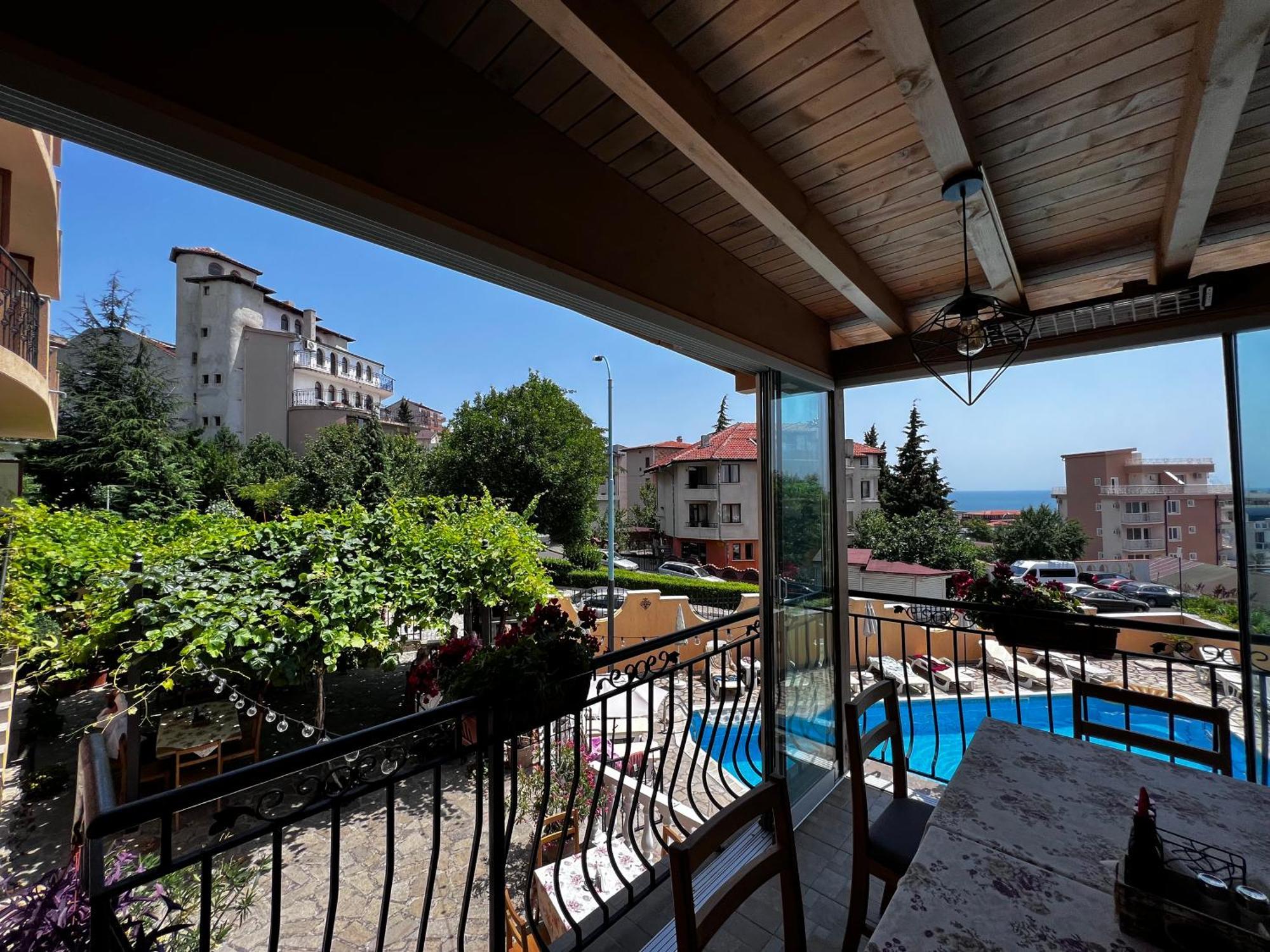 Family Hotel Milev Sweti Wlas Exterior foto