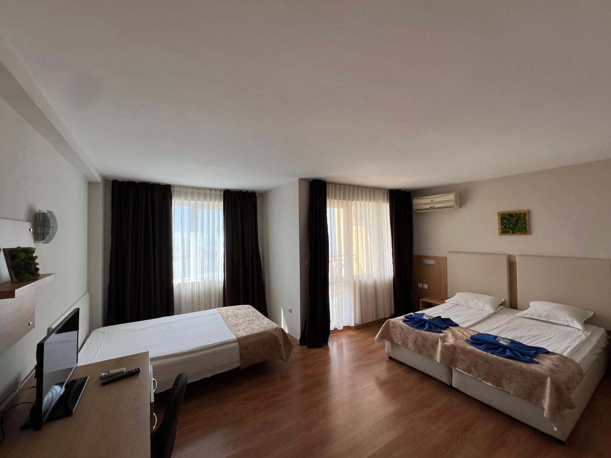Family Hotel Milev Sweti Wlas Exterior foto